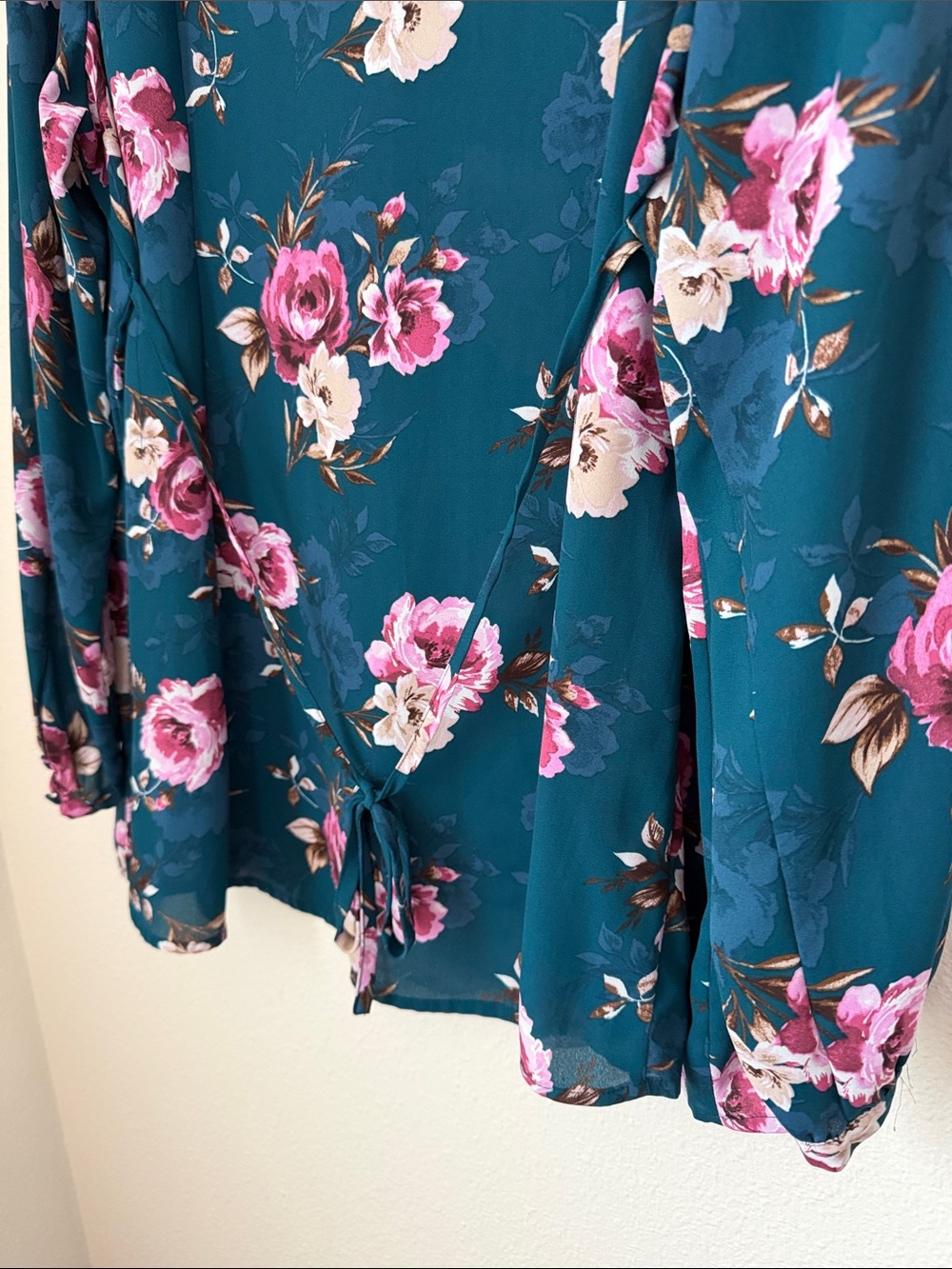 Torrid Floral Harper Blouse - Picture 7 of 7